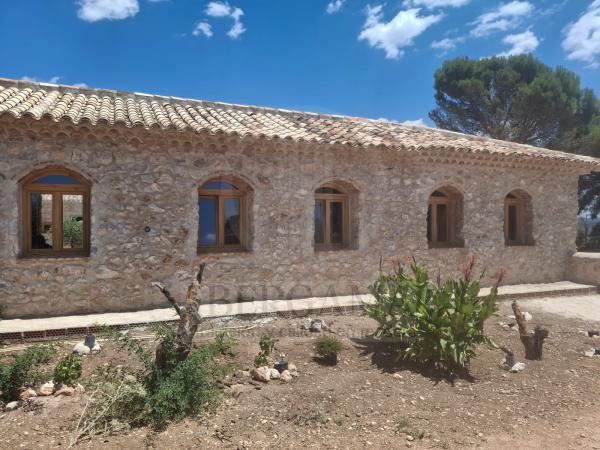 Cortijo ventanas madera foto 4